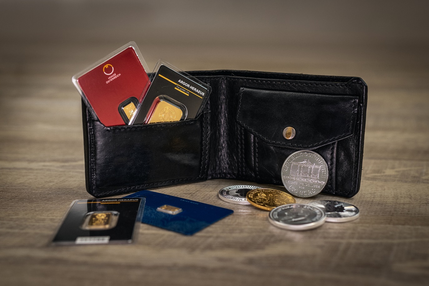 Peněženka s mincemi